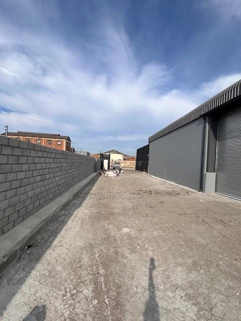 To Let commercial Property for Rent in Deal Party Eastern Cape